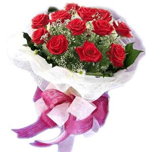  Kırklareli çiçek online çiçek siparişi  11 adet kırmızı güllerden buket modeli