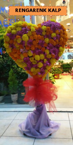 Ankara mevsim çiçeklerinden kalp perförje  Kırklareli hediye sevgilime hediye çiçek 