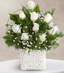9 beyaz gül vazosu  Kırklareli çiçek online çiçek siparişi 